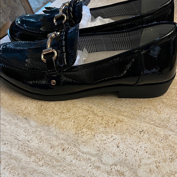NWOT - Cliffs Patent Leather Loafers with Gold Buckle - Picture 2 of 6